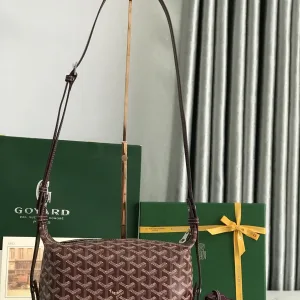 Goyard Croisiere Shoulder Bag Medium Burgundy 28cm