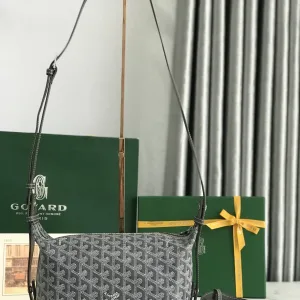 Goyard Croisiere Shoulder Bag Medium Grey 28cm