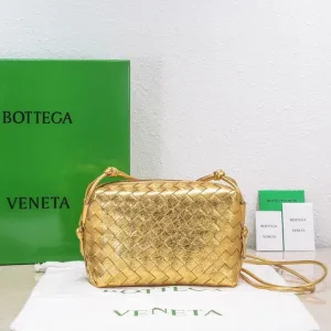 Bottega Veneta Camera Case Small Gold 21cm