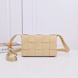 Bottega Veneta Cassette Camera Bag Small Beige 19cm