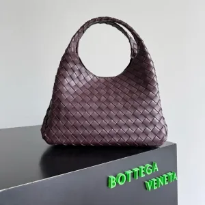 Bottega Veneta Jodie Hobo Small Burgundy 22cm