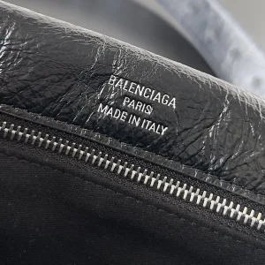 Balenciaga BB Soft Shoulder Small Black 23cm