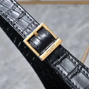 Saint Laurent Shoulder Bag Medium Black Gold Hardware Exact Size Unknown 060