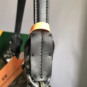 Goyard Rouette Shoulder Bag Medium Black 28cm