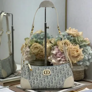 Dior 30 Montaigne Avenue Medium 23cm Grey White Oblique