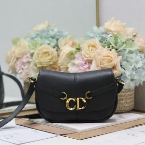 Dior Bobby East-West Small 22cm Black-4