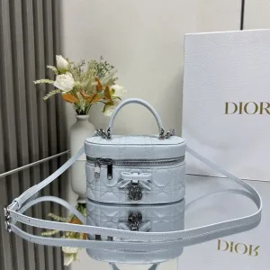 DiorTravel Vanity Case Small 17cm Light Blue
