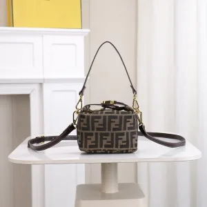 Fendi Shoulder Bag Medium Black Silver Hardware 26cm