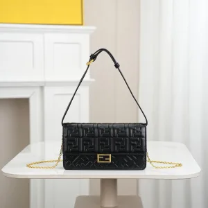 Fendi Shoulder Bag Medium Black Silver Hardware 26cm 05