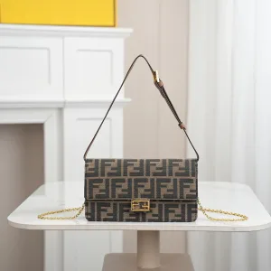 Fendi Shoulder Bag Medium Olive Green Silver Hardware 26cm