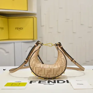 Fendi Top Handle Bag Medium Beige Gold Hardware 27cm 15