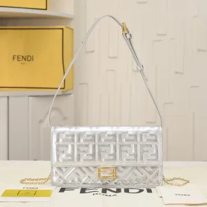 Fendi Top Handle Bag Medium Beige Gold Hardware 27cm 29