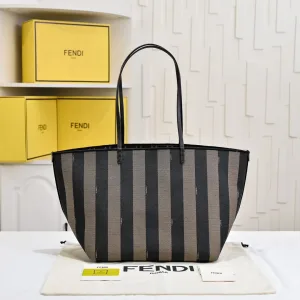 Fendi Top Handle Bag Medium Black Silver Hardware 27cm 15