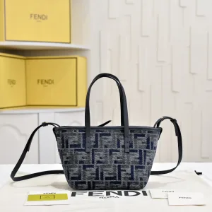 Fendi Top Handle Bag Medium Green Gold Hardware 27cm 02