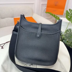 Hermes Evelyne Small Navy 16cm