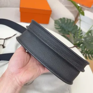 Hermes Evelyne Small Navy 16cm