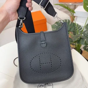 Hermes Evelyne Small Navy 16cm