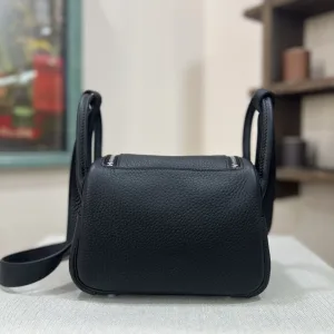Hermes Lindy Small Black 26cm