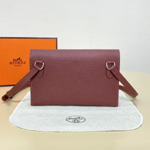 Hermes Roulis Slim Small Burgundy 18cm
