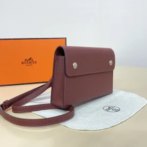 Hermes Roulis Slim Small Burgundy 18cm