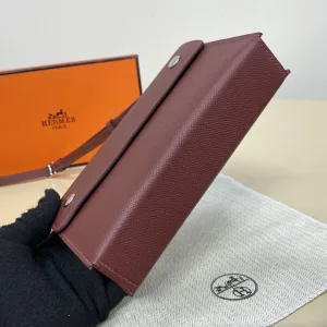 Hermes Roulis Slim Small Burgundy 18cm