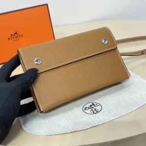 Hermes Roulis Slim Small Gold Brown 18cm