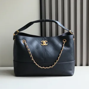 Chanel 22 Handbag Black Calfskin Gold Hardware Small 1
