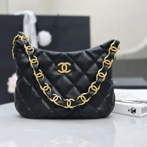 Chanel 22 Handbag Black Calfskin Gold Hardware Small 3